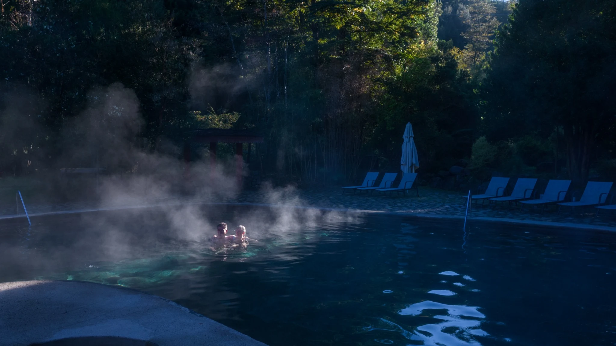 Hotel y Termas Huife - Despertar en las Termas